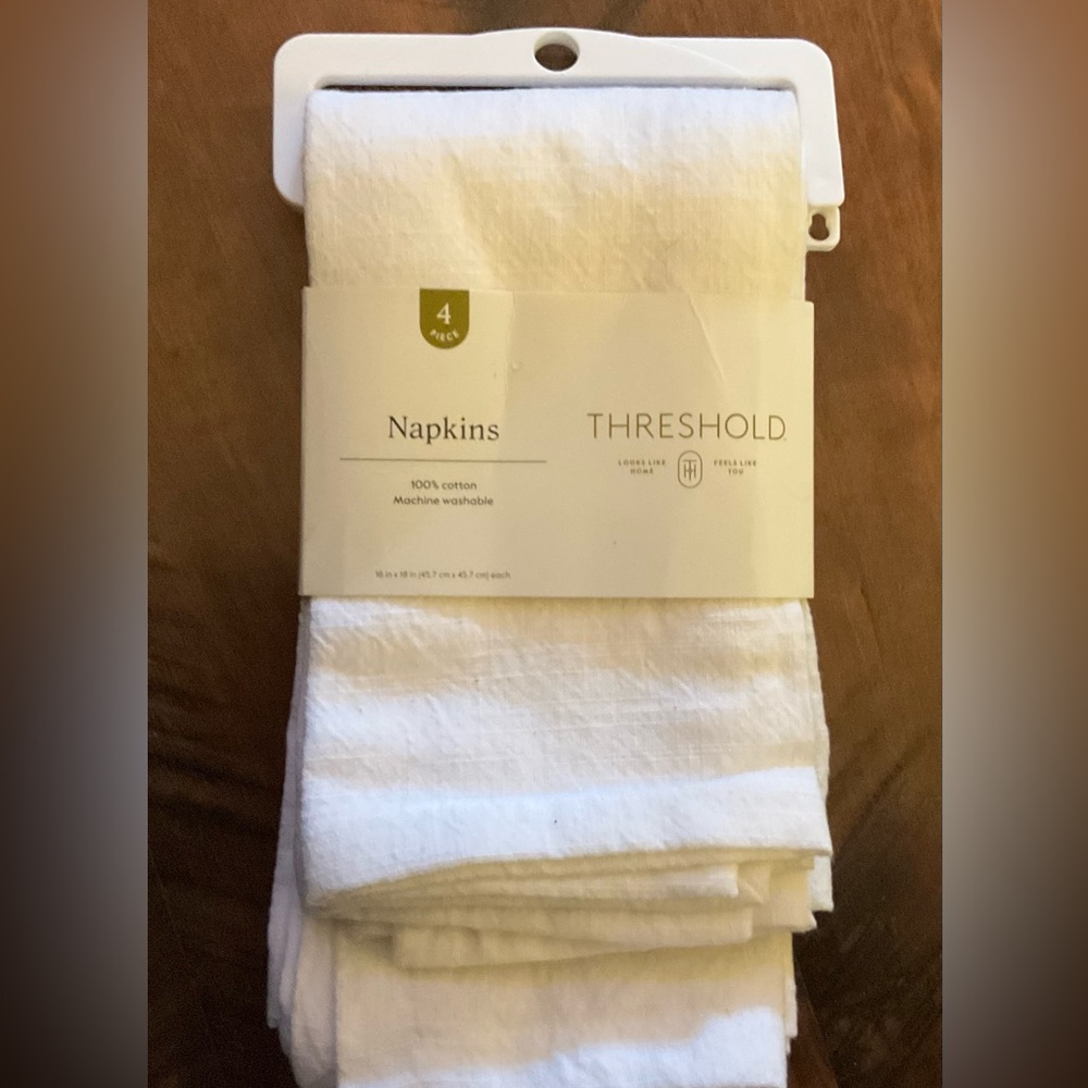Threshold white 100% cotton napkins (4 piece)